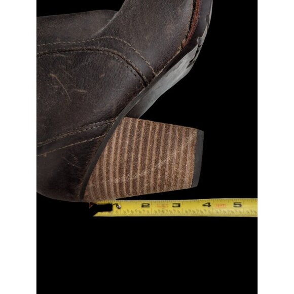 Eastland Womens 6.5 Booties Bellamy 1955 Bootie Leather Zip Cowgirl Western - Picture 10 of 12